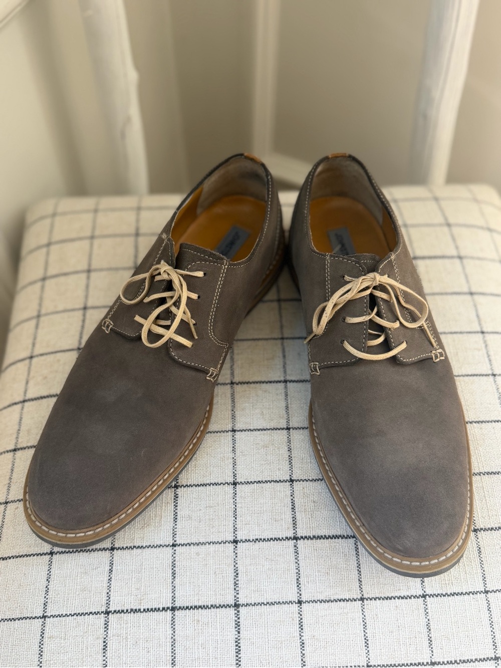 Johnston & Murphy Jenson Plain Toe Men's Gray Suede shoes